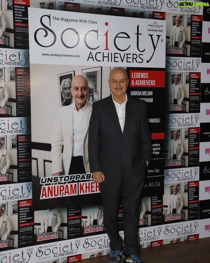 Anupam Kher Instagram - Thank you Mr. #NariHira #Society magazine #AshokDamankar editor #Andreacostabir for putting me on the cover of the magazine with a title of #Unstoppable #AnupamKher. I am humbled, honoured and proud! And promise to never never stop! Jai Shri Ram! 😍🙏🕉 #KuchBhiHoSaktaHai Mumbai - मुंबई