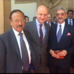 Anupam Kher Instagram - देश की दो महान हस्तियों के साथ!! एक देश के भीतर हर भारतीय को सुरक्षित महसूस कराते है।और एक देश के बाहर।जय हिन्द! जय हो! ❤️💪🇮🇳 #ForeignMinister #NationalSecurityAdviser #AjitDoval @drs.jaishankar Hyderabad