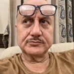 Anupam Kher Instagram - इस साल की पहली रील!!!! 😂🤣🤣😬❤️ Mumbai - मुंबई