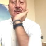 Anupam Kher Instagram - माता पिता का आशीर्वाद दुनिया का सबसे बड़ा ख़ज़ाना है। जो आपके पैरेंट्स की इज़्ज़त नहीं करते। वो आपकी इज़्ज़त कभी नहीं करेंगे! Respect your parents! Listen to your parents! Spend time with your parents! ❤️🫡😍 #Parents #Blessings Landsdowne Uttrakhand