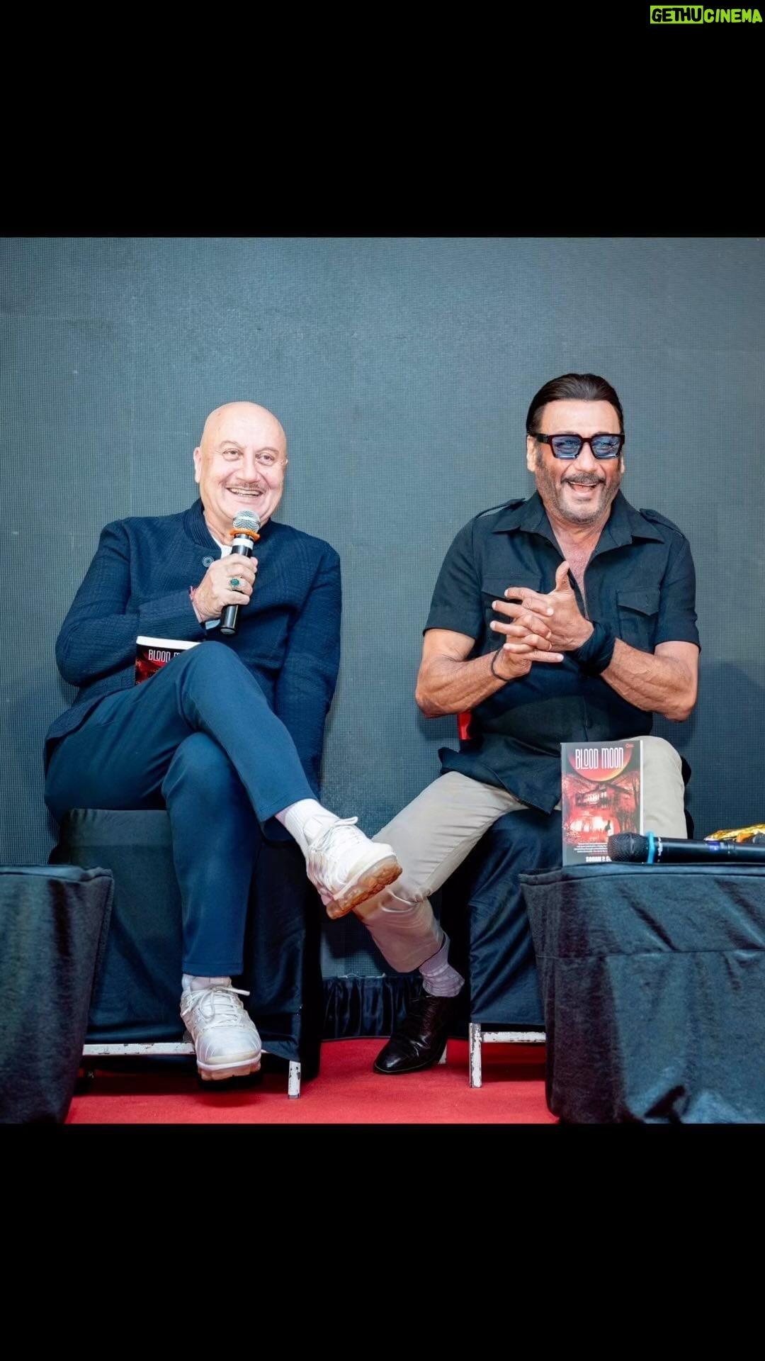 Anupam Kher Instagram - “Friends are medicine for a wounded heart, and vitamins for a hopeful soul.”❤️ #Friends #ShroffAndKher Mumbai - मुंबई