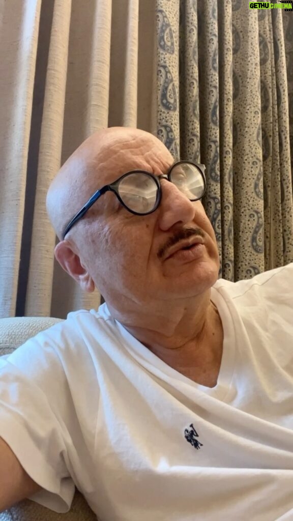 Anupam Kher Instagram - My first try at audio reels! It was difficult but I had fun. 😂😂😬