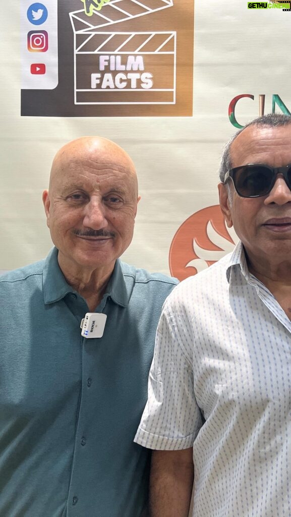 Anupam Kher Instagram - Extremely happy to see the newly built @cintaaofficial building. Thanks to the efforts so many actors including @mithunchakrabortyofficial #AmjadKhan #AmrishPuri ji @iam_johnylever @actormanojjoshi. Also was deeply humbled to be part of the naming ceremony of the road in front of the #ActorsAssocioation after one of the finest actors from stage, tv and cinema- #VikramGokhle! Met my friend @pareshrawalofficial after a long time! 🙏😍🎭🎬 Mumbai - मुंबई