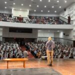 Anupam Kher Instagram - THUNDROUS APPLAUSE: Thank you Vice Admiral #DineshKTripathi Ji, officers of #ArmedForces and their families for your love, warmth and appreciation of my autographical play #KuchBhiHoSaktaHai! Performing this play last night in the #CaptMullaAuditorium was a pure joy for me. Your thunderous applause was heartwarming! By far one of my my best show ever. ❤️👏🇮🇳🇮🇳 Captain Mulla Nath Auditorium,navy Nagar Mumbai