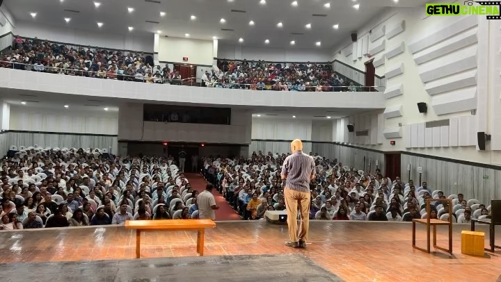 Anupam Kher Instagram - THUNDROUS APPLAUSE: Thank you Vice Admiral #DineshKTripathi Ji, officers of #ArmedForces and their families for your love, warmth and appreciation of my autographical play #KuchBhiHoSaktaHai! Performing this play last night in the #CaptMullaAuditorium was a pure joy for me. Your thunderous applause was heartwarming! By far one of my my best show ever. ❤️👏🇮🇳🇮🇳 Captain Mulla Nath Auditorium,navy Nagar Mumbai