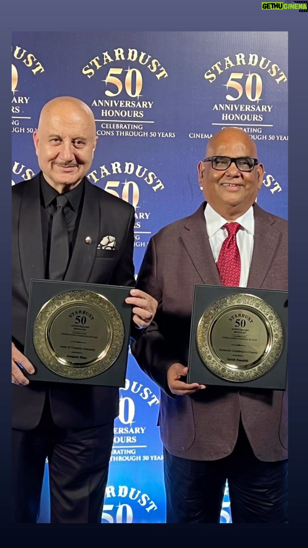 Anupam Kher Instagram - मेरी और सतीश की ये तस्वीर सिर्फ़ एक साल नयी है! लेकिन दोस्ती बहुत पुरानी है! 💔 Mumbai - मुंबई
