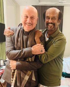 Anupam Kher Instagram - Amazing to meet my friend and one and only superstar #RajniKanth in Shri Ram Janm Bhumi, #Ayodhya! Jai Shri Ram! ❤️🕉🙏 #Thalaiva श्री राम जन्मभूमि, अयोध्या - Shri Ram Janmabhoomi, Ayodhya