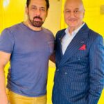 Anupam Kher Instagram - Always a pleasure to meet #Tiger! 😍🔥 #SalmanKhan #Bhai Mehboob Studio