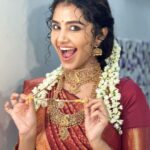Anupama Parameswaran Instagram - When the bride got a little too excited listening to #Netruvarai 🥹❤️
