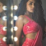 Anupama Parameswaran Instagram - Somethin’ ‘bout you Makes me feel like a dangerous woman ! 👄