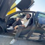 Anurag Dobhal Instagram - Jo number tera mera bank account hai 🏆❤️ . . . #theuk07rider #mclaren720s #supercars #dubai