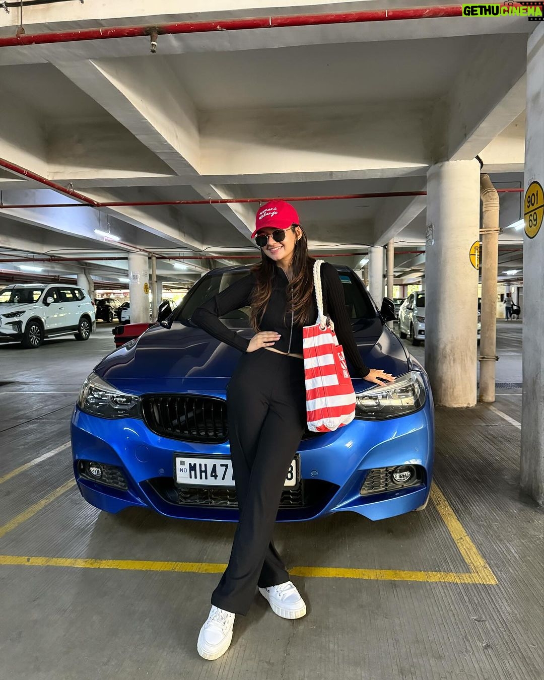 Anushka Sen Instagram - New beginnings π§Ώπ