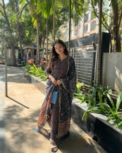 Anushka Sen Instagram - 🤍🤍 . Wearing @jaipuriadaah