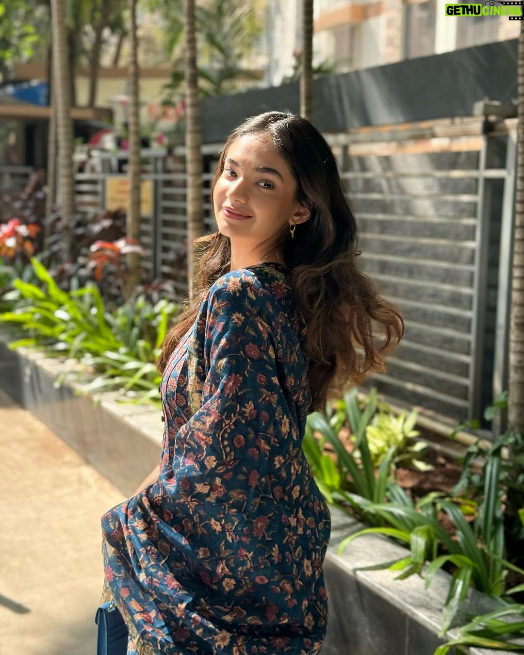 Anushka Sen Instagram - 🤍🤍 . Wearing @jaipuriadaah