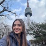 Anushka Sen Instagram - My most favourite place in Seoul. I’ve seen 4 seasons at the Namsan tower with every visit , and this time it was more special, cause my full family was with me 🥹💜 N서울타워 - N SeoulTower