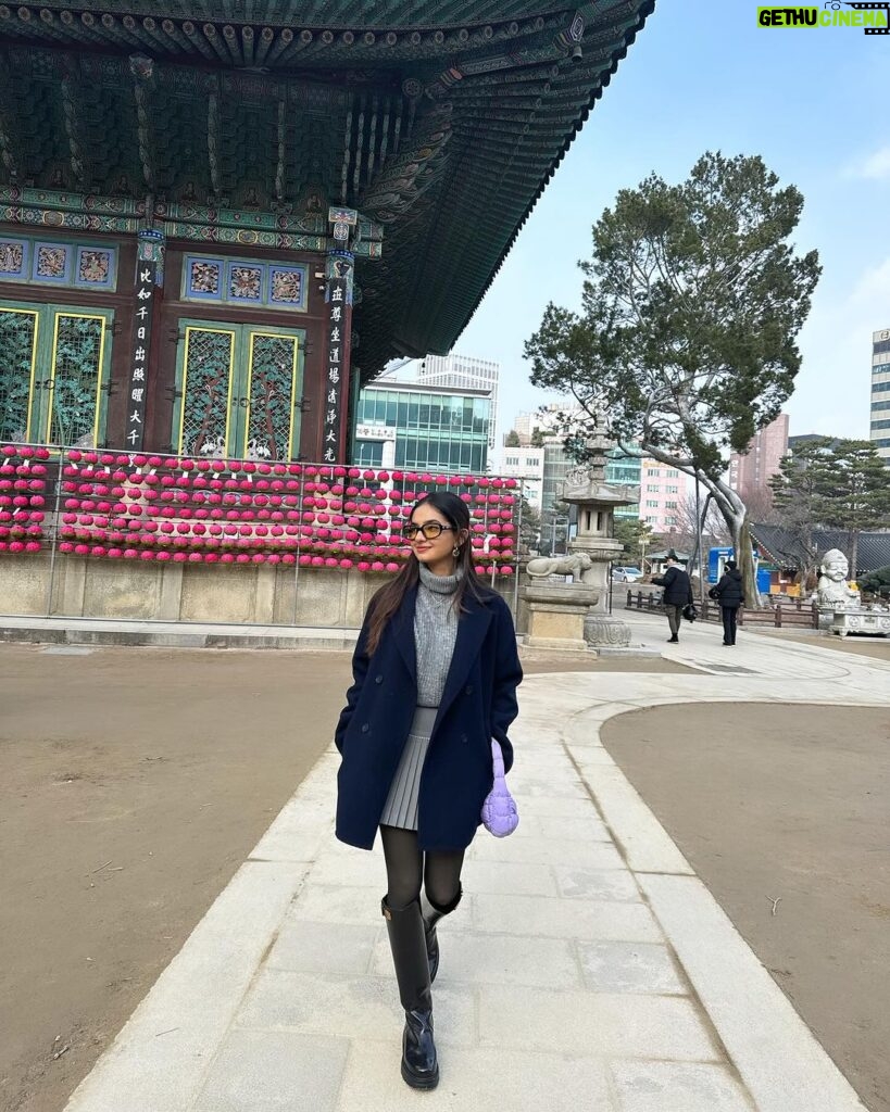 Anushka Sen Instagram - Winter Wonder ❄️⛄️ 조계사 Jogyesa Temple