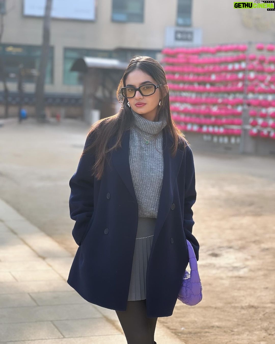 Anushka Sen Instagram - Winter Wonder ❄️⛄️ 조계사 Jogyesa Temple