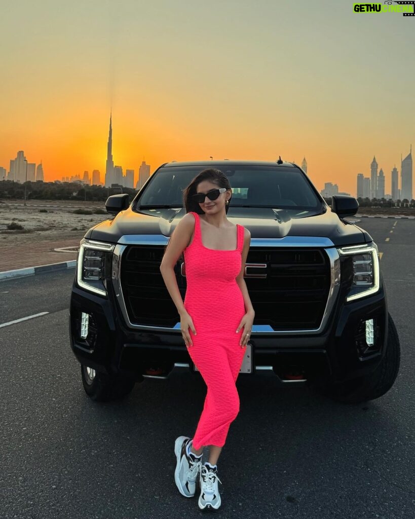 Anushka Sen Instagram - Blackpink 🎀🎥 Dubai, United Arab Emirates