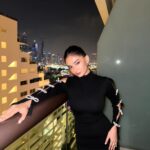 Anushka Sen Instagram - Night in Dubai 🎩 . Wearing @fashionnova Dubai, United Arab Emirates