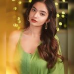 Anushka Sen Instagram – 🎄
.
📸 @sujeetmahto