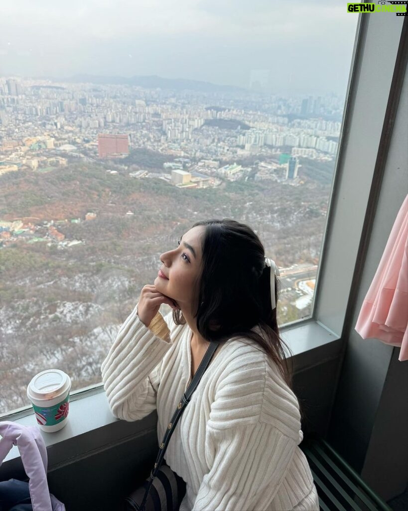 Anushka Sen Instagram - 2/366 🎀 Seoul, Korea