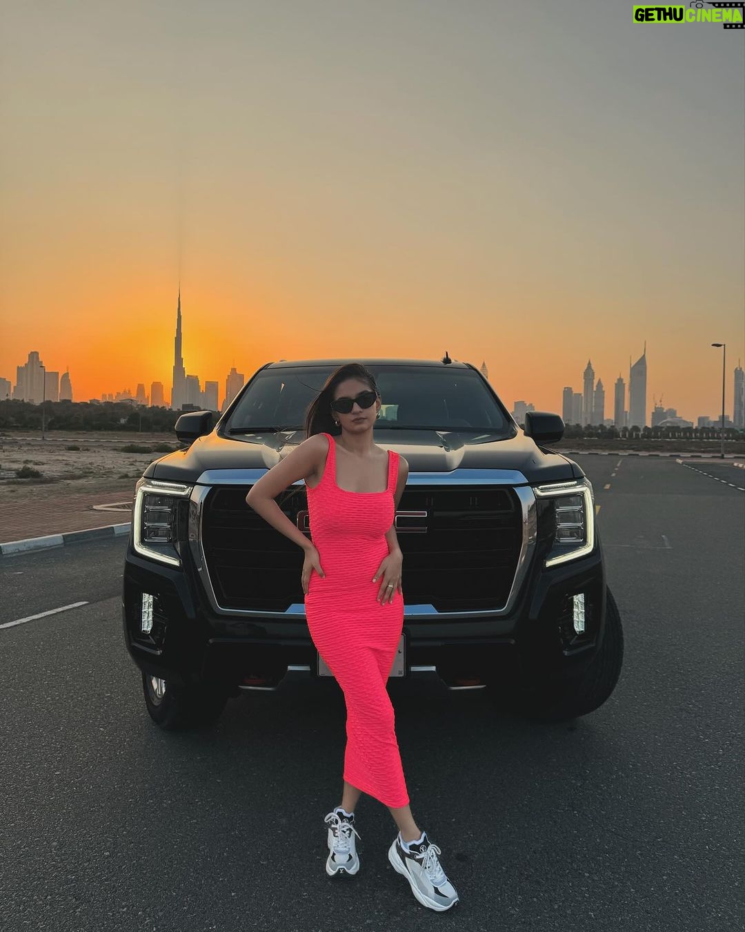 Anushka Sen Instagram - Blackpink 🎀🎥 Dubai, United Arab Emirates