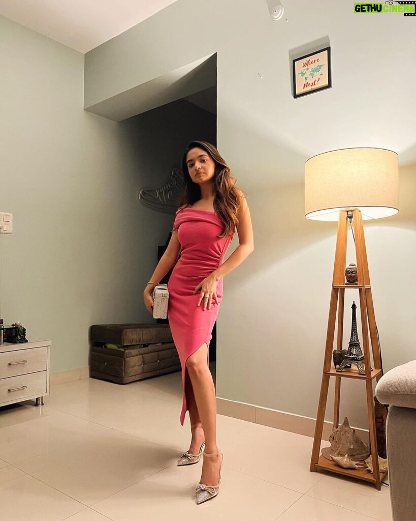 Anushka Sen Instagram - Barbie night 🩷🌸