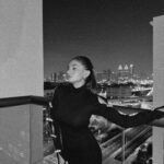 Anushka Sen Instagram - Night in Dubai 🎩 . Wearing @fashionnova Dubai, United Arab Emirates