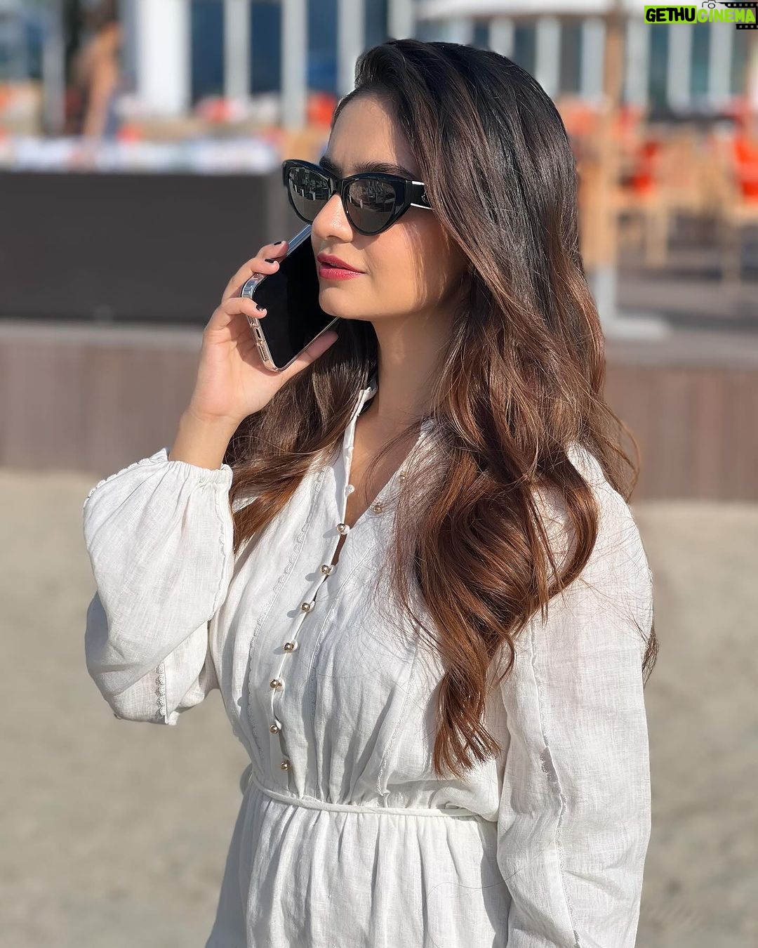 Anushka Sen Instagram - when in Dubai 😎🪽 Dubai, United Arab Emirates