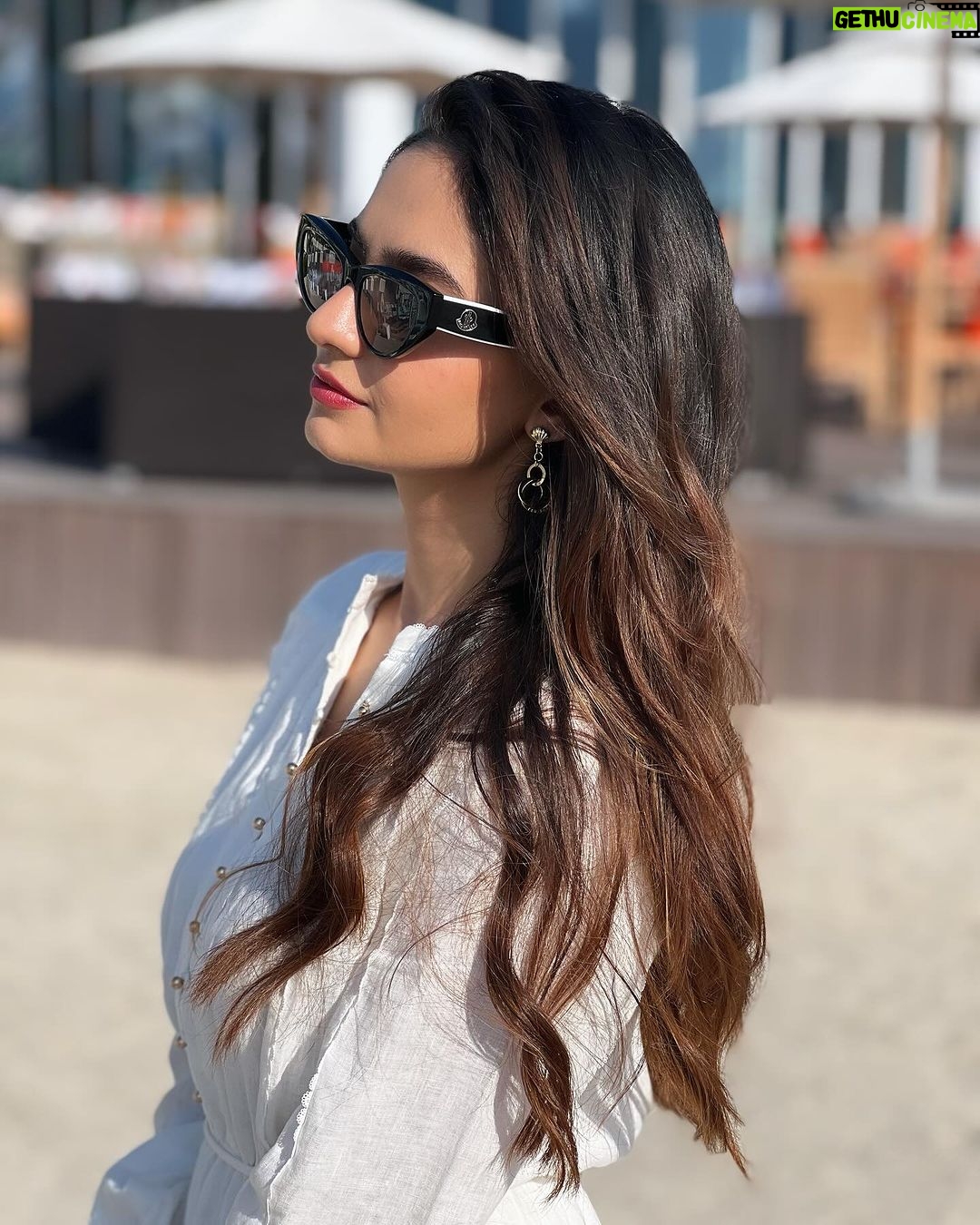 Anushka Sen Instagram - when in Dubai 😎🪽 Dubai, United Arab Emirates