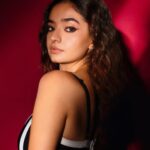 Anushka Sen Instagram - ❤️‍🔥 . For @filmfare OTT Awards Wearing @fashionnova Hair @hairbyradhika Makeup @makeupbysalonij 📸 @miteshsphotography