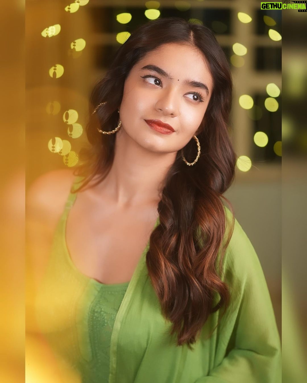 Anushka Sen Instagram - 🎄 . 📸 @sujeetmahto