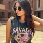 Anushka Sen Instagram - Set pe aafat machate hai 🫶🫡
