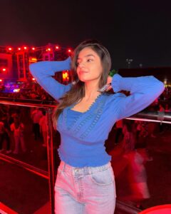 Anushka Sen Instagram - Party night 🥳