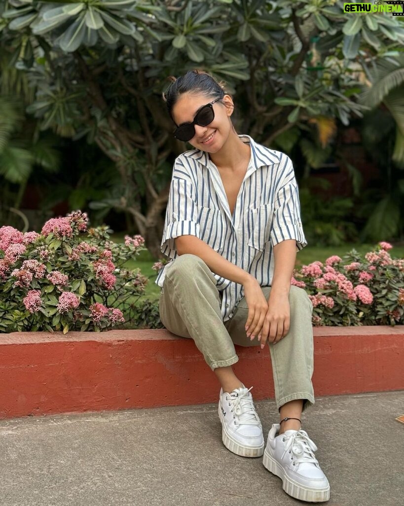 Anushka Sen Instagram - Busy days 🎥🙏😇