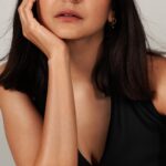 Anushka Sharma Instagram – Gold standard.

Michael Kors India Watch Ambassador @AnushkaSharma in our must-have Bradshaw watch.

mkpartner
