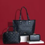 Anushka Sharma Instagram - When in doubt, go black with @lavieworld! 🖤👜 Get amazing deals on Lavie bags now! @myntra #BigFashionFestival 💯 #LavieWorld #lavieenrose #LaviexAnushka #BFF #Myntra #FickleIsFun #handbag #sale