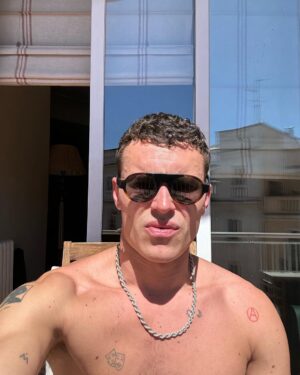 Arón Piper Instagram - 🥱😵‍💫🥱😴