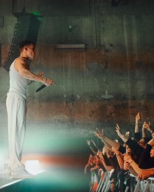 Arón Piper Instagram - THANK U AGAIN ♥️ #entussueñostour23 special thanks to @adidasoriginals