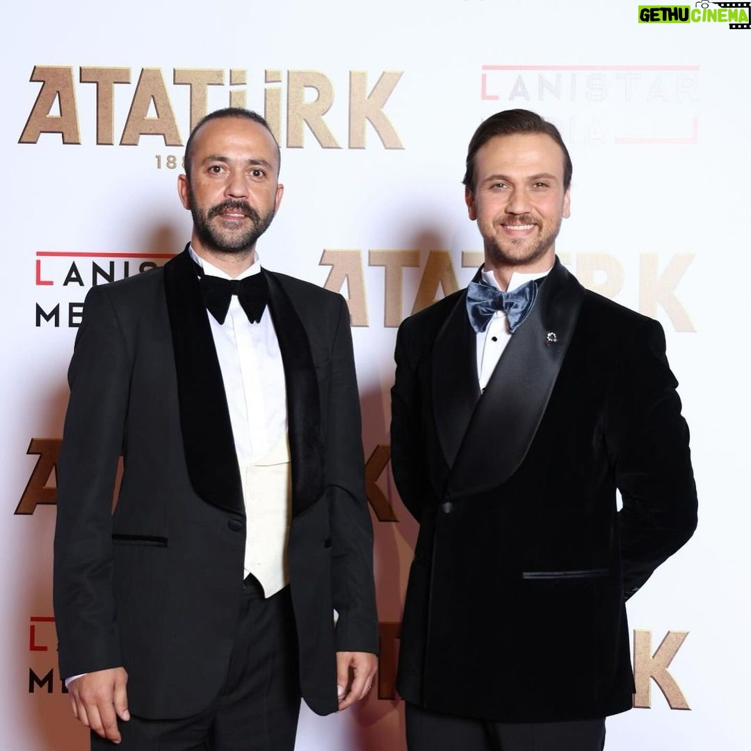 Aras Bulut İynemli Instagram - Bu film 2.5 yıllık bir süreç benim için… Öğretici, zorlu ama zevkli, heyecanlı ve umutlu bir süreçti. Yola çıkarken dileğim onun varlığına fikirlerine vizyonuna layık olabilmekti. Umarım layık olabilmişimdir. Emeğini kalbini koyan tüm Atatürk Filmi emekçilerine çok teşekkür ediyorum . Sizinle bu yolda yürümek benim için onurdur . Ama en başta üstün zekası , cesareti ve kocaman vatan sevgisiyle ömrünü adayarak bize bu vatanı hediye eden paşam Ulu Önderimiz Mustafa Kemal Atatürk’e çok teşekkür ederim. Cumhuriyetimizin 100. Yılı kutlu mutlu olsun. 🇹🇷❤️ This movie has been a 2.5-year journey for me... It was an instructive, challenging yet enjoyable, exciting, and hopeful process. My wish when I started this journey was to be worthy of his existence, his ideas, and his vision. I hope I have been able to be worthy. I am deeply grateful to all the hardworking individuals who put their hearts and souls into the Movie of Atatürk . It is an honour for me to walk this path with all of you. But, above all, I would like to thank our great leader, Mustafa Kemal Atatürk, who dedicated his life with his extraordinary intelligence, courage, and immense love for our homeland, and gifted us this nation. Happy 100th anniversary of our Republic. 🇹🇷❤️
