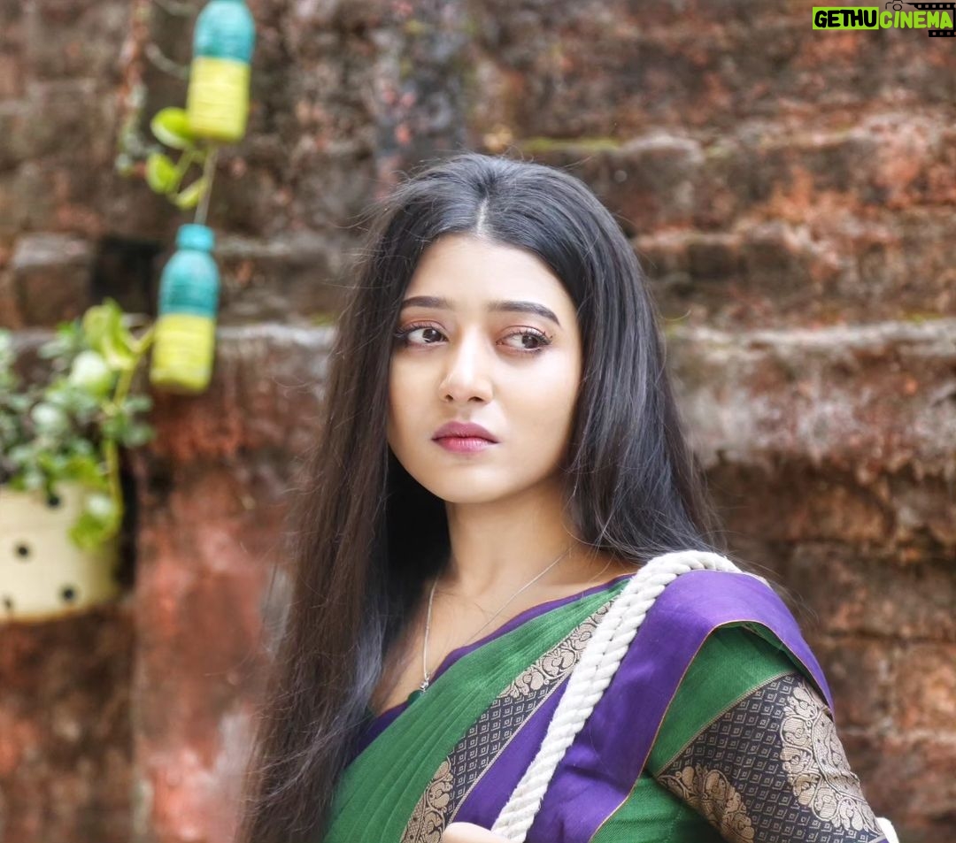 Aratrika Maity Instagram - "Kakhan harab dukh mor, he bholanath..." #rai #MithiJhora #ZeeBangla
