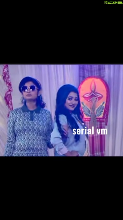 Aratrika Maity Instagram - ( aritri di collaborat accept korce) আজকের এপিসোড মিটি জোড়া ❤️ অসাধারণ এপিসোড হয়ছে ❤️❤️❤️ . . @aratrika_official_ @bristi_27 . . #ray #sroth #mithijora #trading #dance