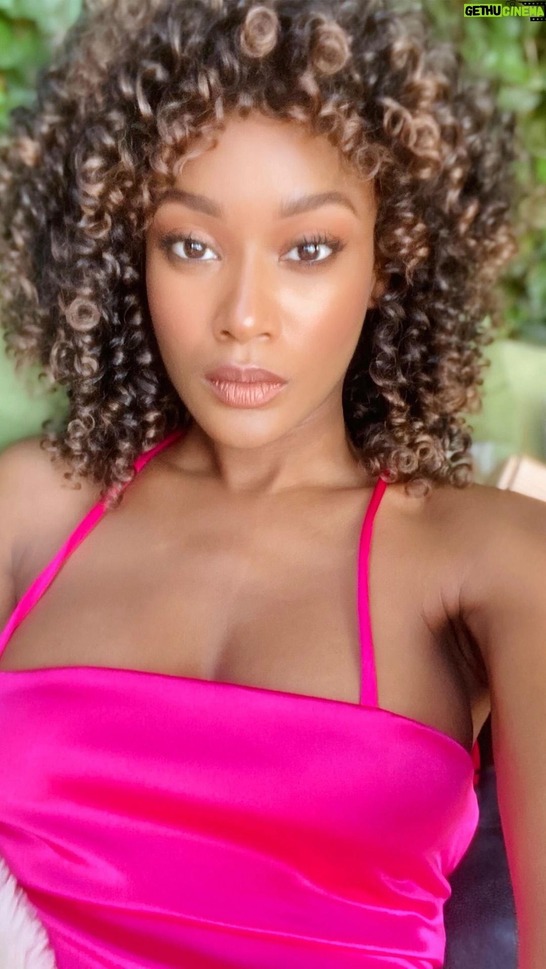 Ariel D. King - 698 Likes - πΈβ¨reposting β¨π #bts #music #songwriting