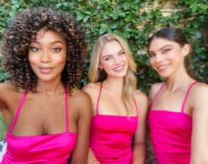 Ariel D. King Instagram - You are so pretty inside and out! 🌸💜Perfect timing and story for the new moon 🌕 “Part-Time Lover”.

@aaron.erol.ozlevi 
@laurenlit 
@mattkoelsch 
@kimya_production 
@g.g.virka 
@carolinecaliri 
@christiechaplin 
@azizi__donnelly