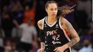 Ariel D. King Instagram - Some perspective for myself and my problems. I have 0 problems. None.

@brittneyyevettegriner 

Detention extended till May 19

#brittneygriner #freebritney