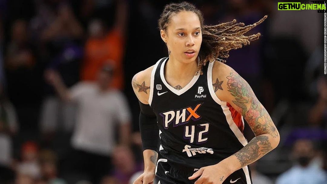 Ariel D. King - 356 Likes - Some perspective for myself and my problems. I have 0 problems. None.
@brittneyyevettegriner
Detention extended till May 19
#brittneygriner #freebritney
