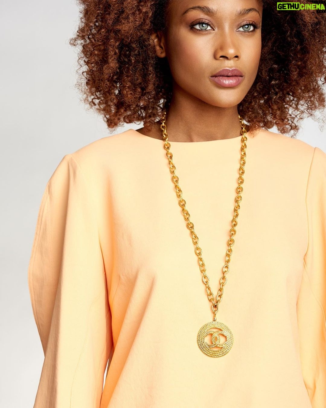 Ariel D. King - 519 Likes - @chanelofficial #bling