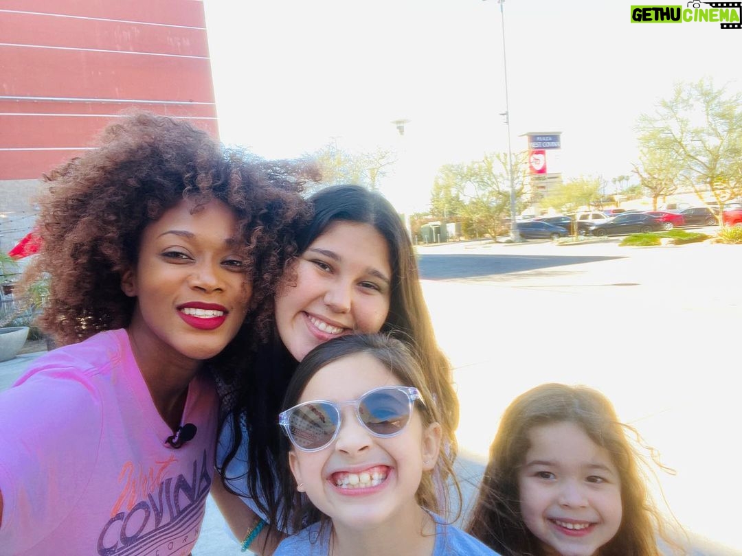 Ariel D. King - 455 Likes - Had the absolute pleasure interviewing West Covina residents today.. they gave me every reason to smile. Thank you sweeties!!
_____________________________________________
#westcovina #westcovinamall #covina
@jubileechristianschool
@itzz_zoiee
@daniel._.rm
@la_brinni_
@sail_away84
@7th.ward.lord
@hopeles.romantic