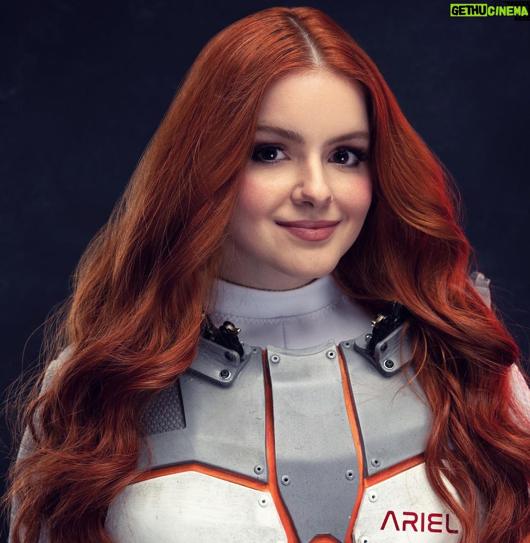 Ariel Winter Instagram - 👩🏻🚀🚀 Get ready to take flight! Mission begins this Monday June 5th @ 8/7c on FOX and then on @hulu the following day 👩🏻🚀🚀 #StarsOnMars @foxtv @realityclubfox