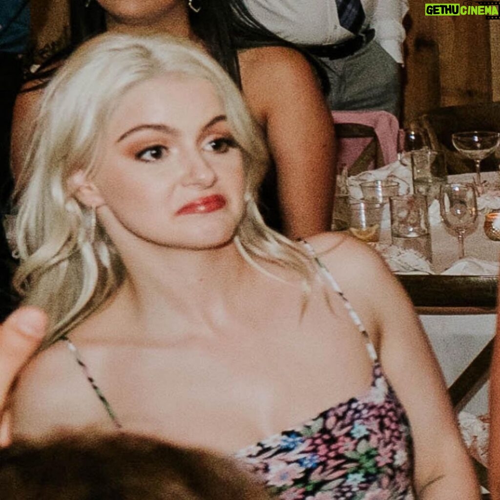 Ariel Winter Instagram - 😒 Saw this candid of me and decided it needed to be meme’d. Make it good meme lords! Tag me 😅 Caption lords in the comments welcome too 👀 #memes